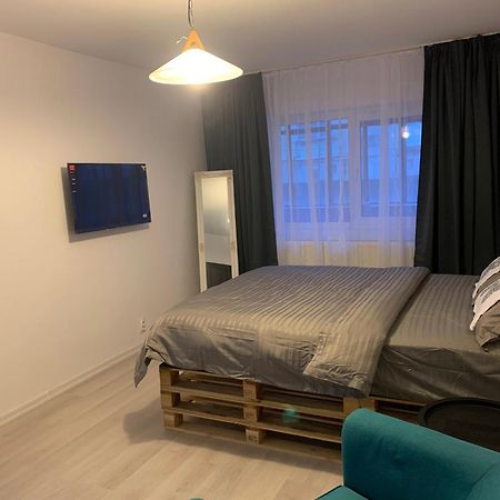 Conclavia Unu Apartment Medias Bagian luar foto