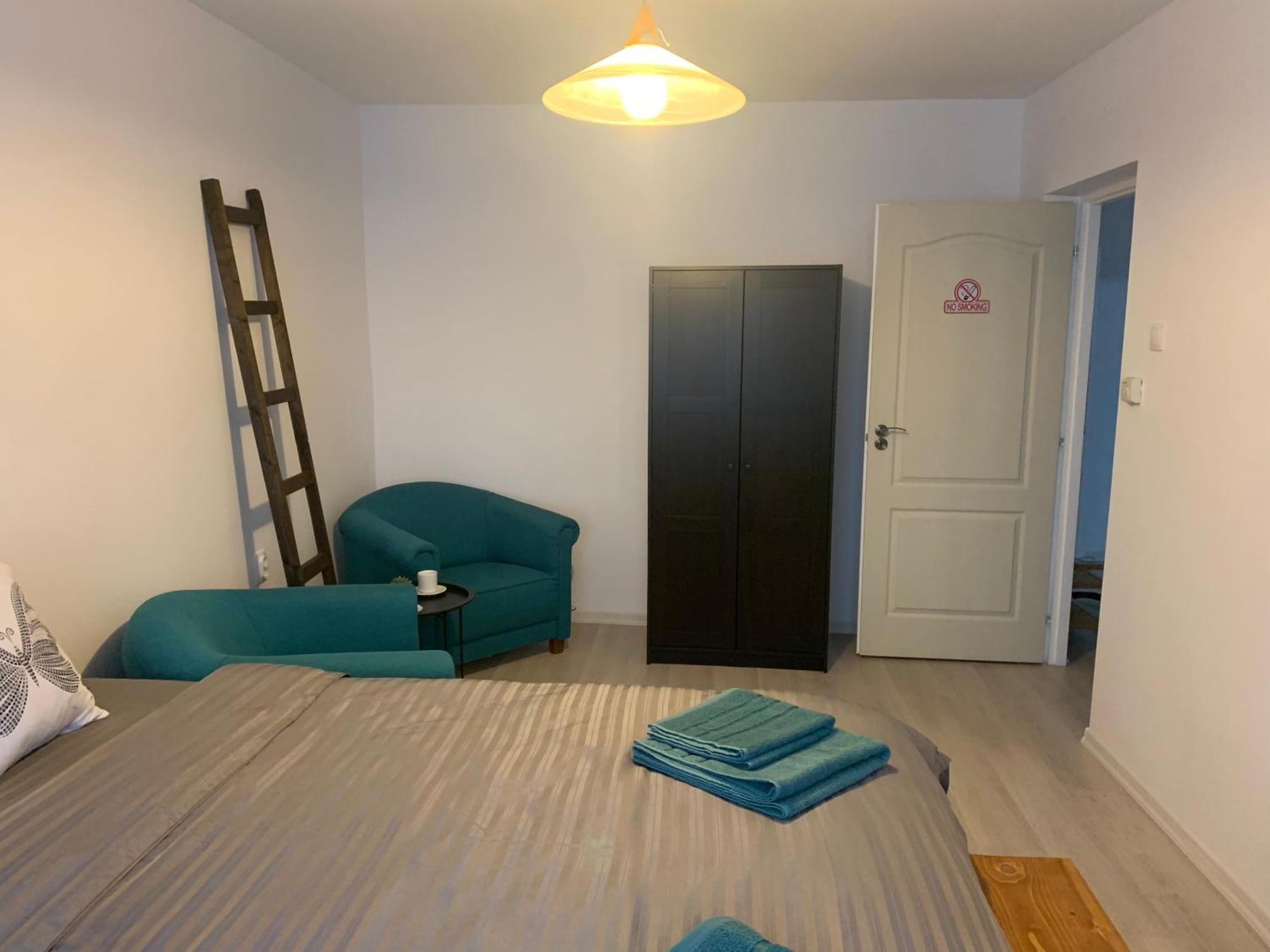 Conclavia Unu Apartment Medias Bagian luar foto