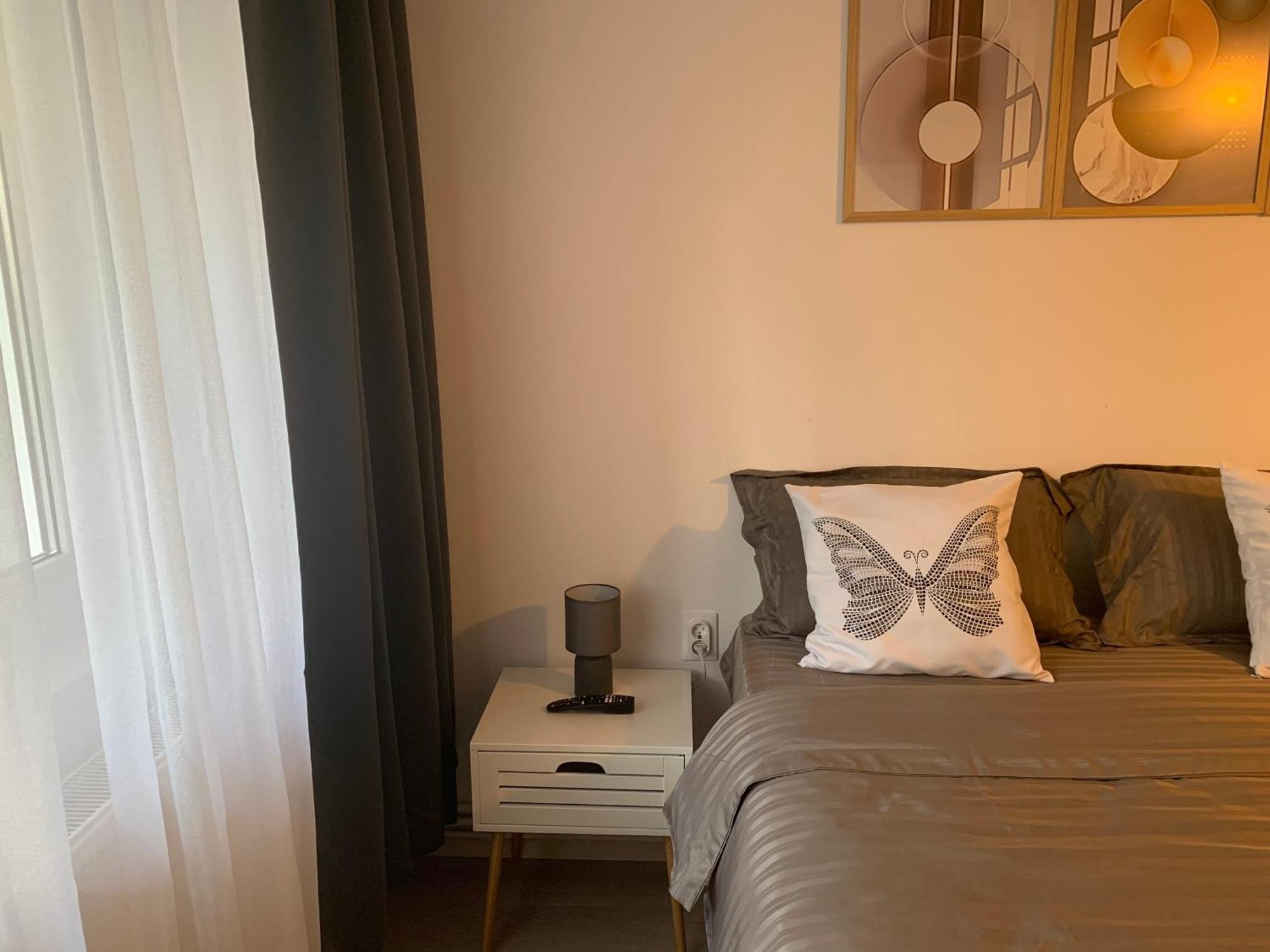 Conclavia Unu Apartment Medias Bagian luar foto