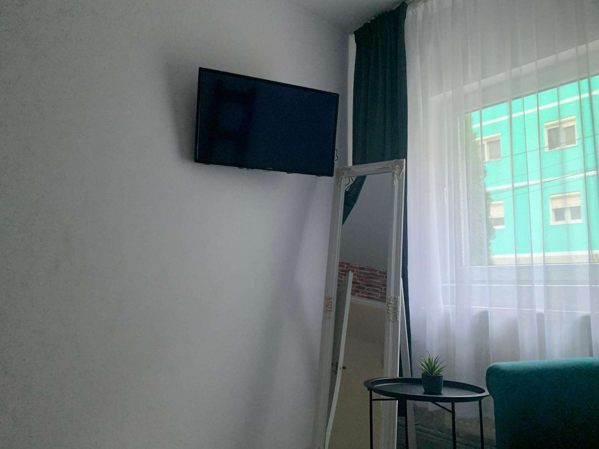Conclavia Unu Apartment Medias Bagian luar foto